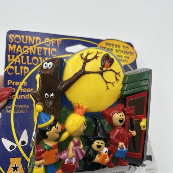 Vintage 1998 ACME Magnetic Halloween Clip Trick-or-Treat W/ Sound & Lights NOS - Picture 5 of 5